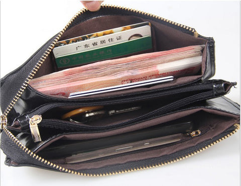 Image of Perfect Wristlet Oil Wax Genuine Leather