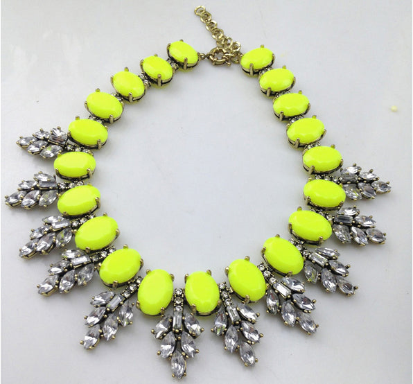 Luxury Necklaces & Pendants Crystal Leaves Resin Vintage Choker Chunky Statement Necklace