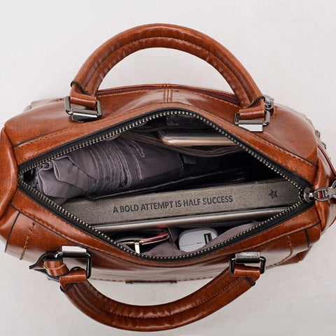 Image of Large Capacity Brand Oil Wax Leather Rivet Boston Bag High Quality Female Cross-body Tote Shoulder Bag|Shoulder Bags