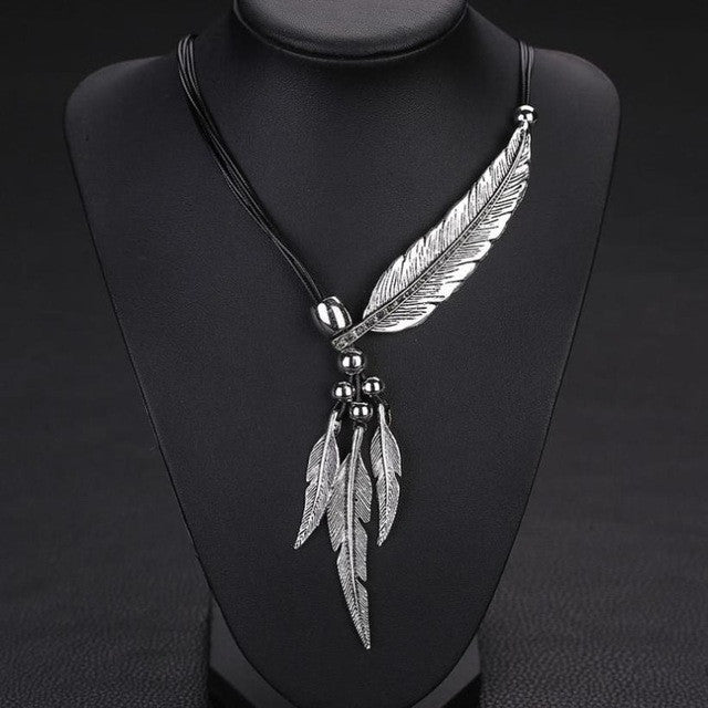 Free Leaf Antiqued Vintage Style with Clasp Necklace (Just Pay Shipping)
